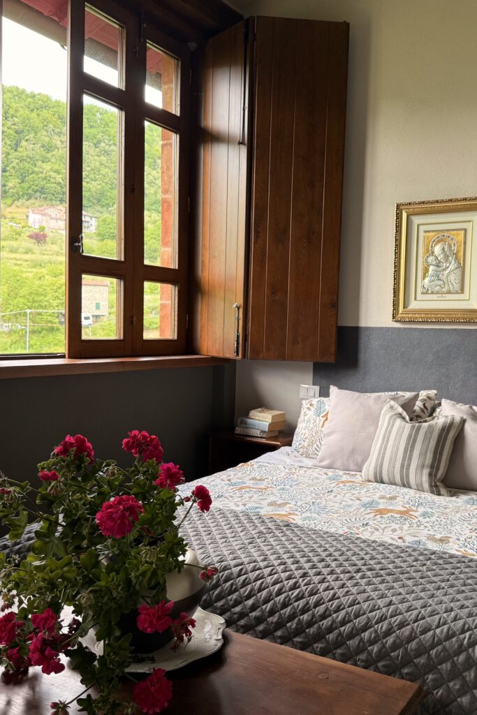 apartment double bed